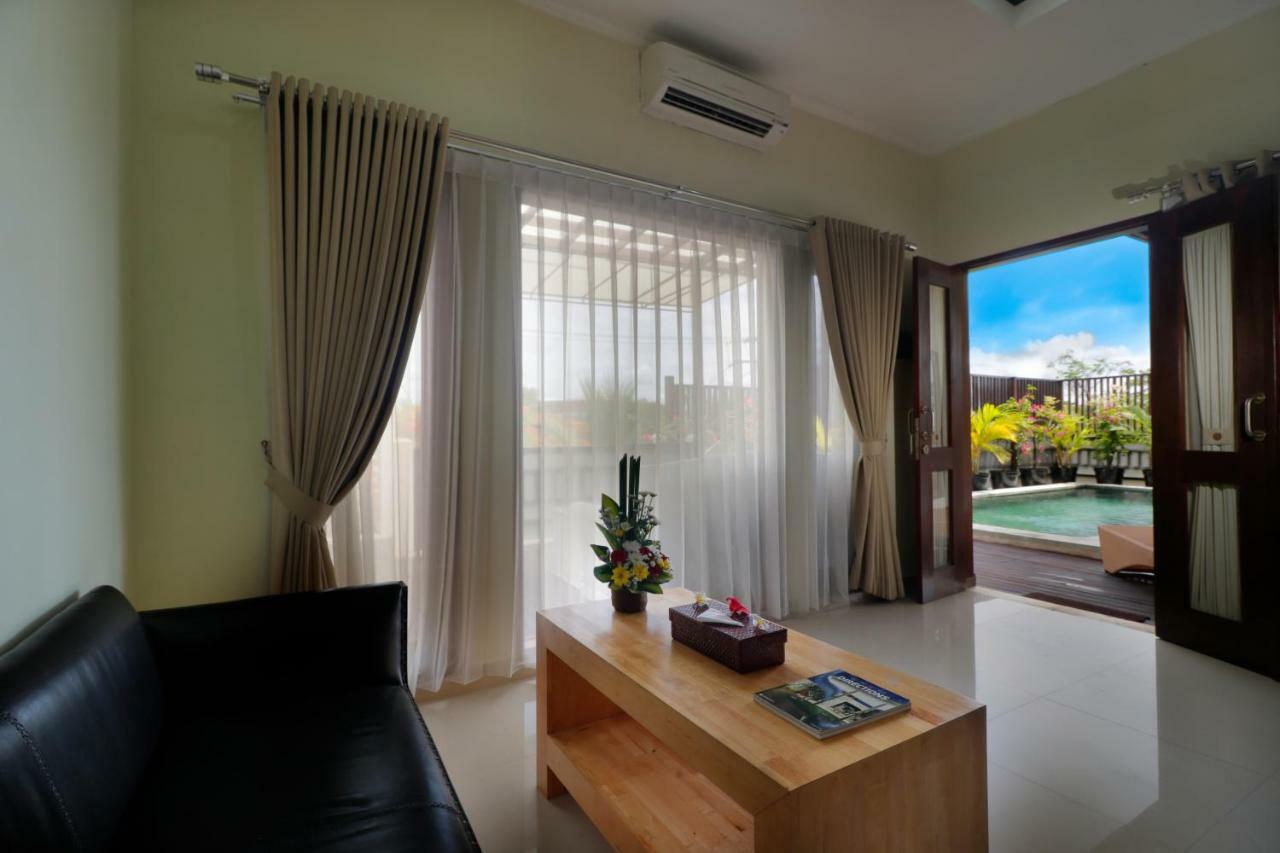 Kori Bali Villa Seminyak Екстериор снимка